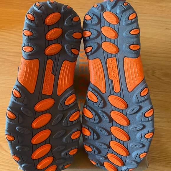 Merrell, Trail Chaser, boys hiking shoes, size 4 - Picture 4 of 6